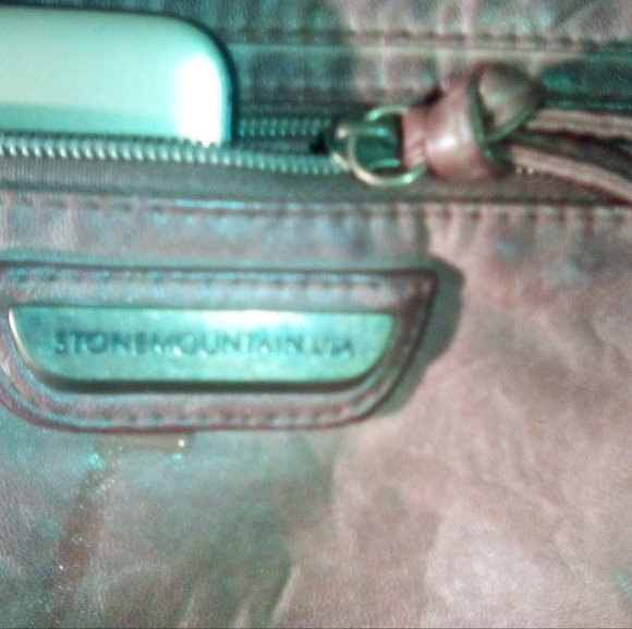 Stone Mountain Cross Body in Brown - Picture 4 of 12